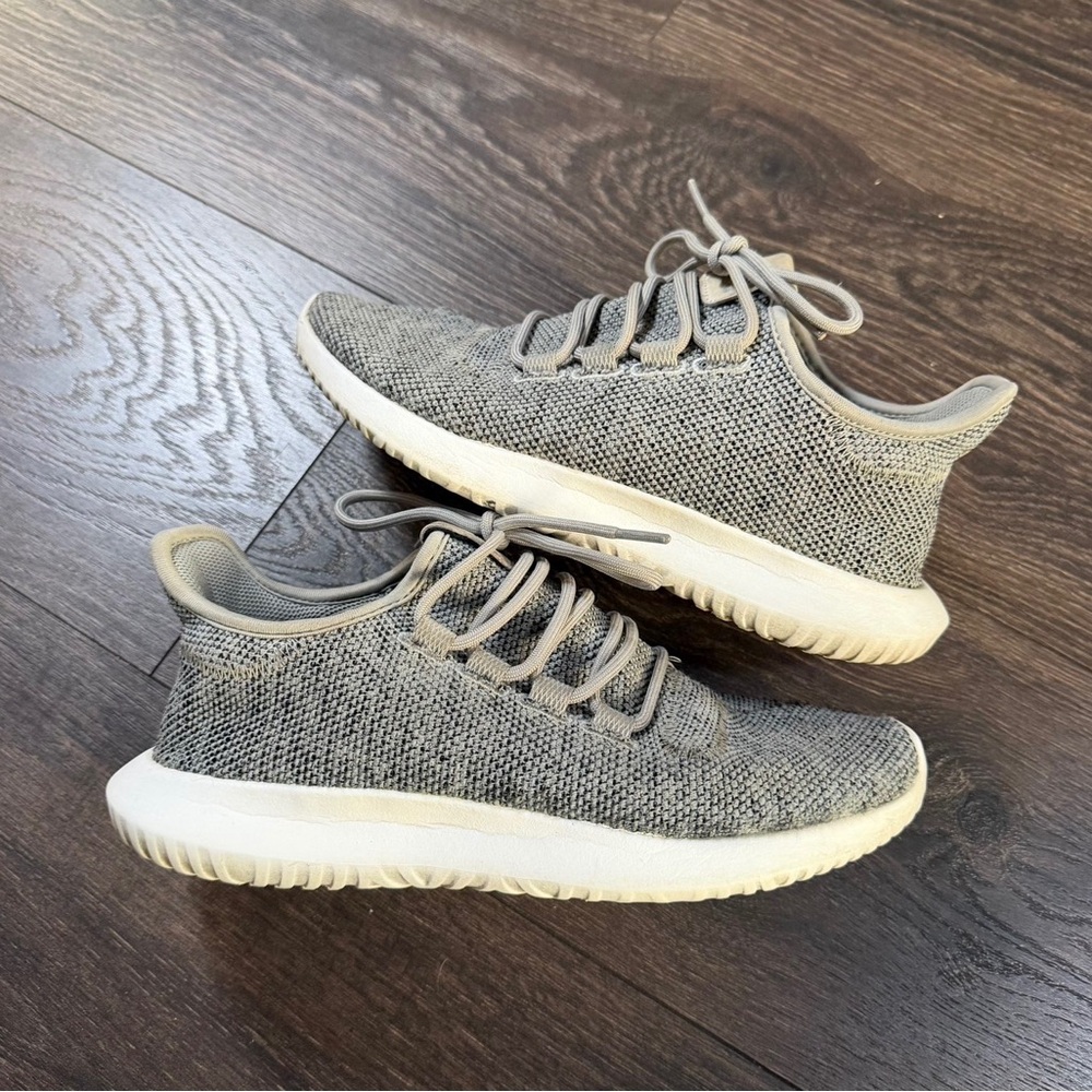 Men’s Adidas Shoe
